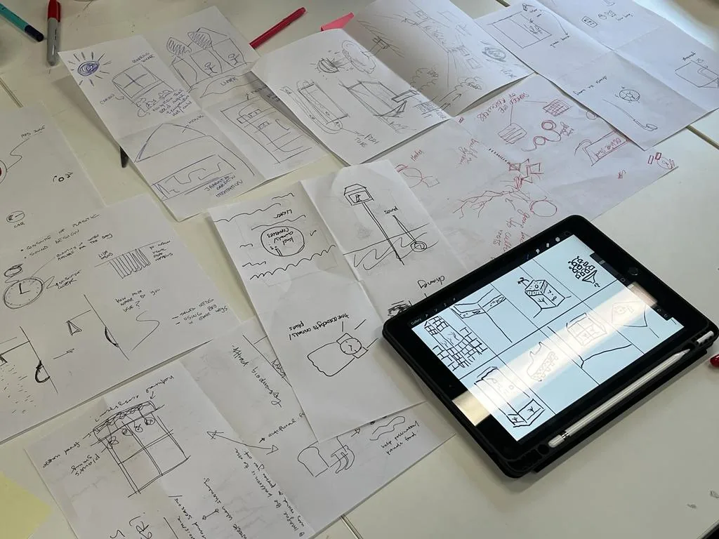 Crazy 8s brainstorming sketches.